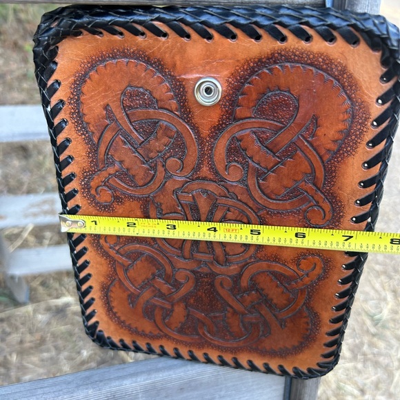 Handmade leather iPad case signed and stamped by Nevada artist - Picture 6 of 7